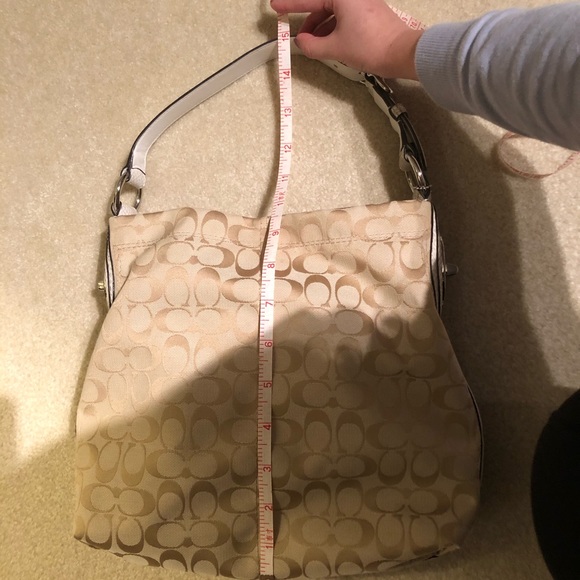 💎Coach Shoulder bag in Signature Canvas - Picture 5 of 6